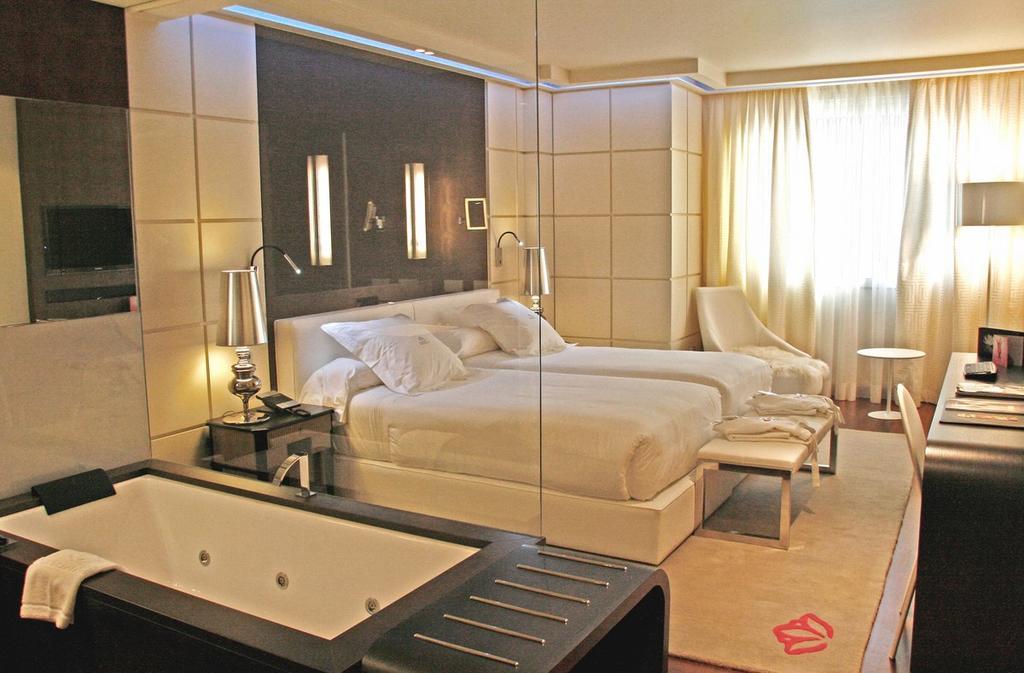 فندق آند سبا جران ناجاري بوتيك فيجو المظهر الخارجي الصورة A room at the Mandarin Oriental, Milan