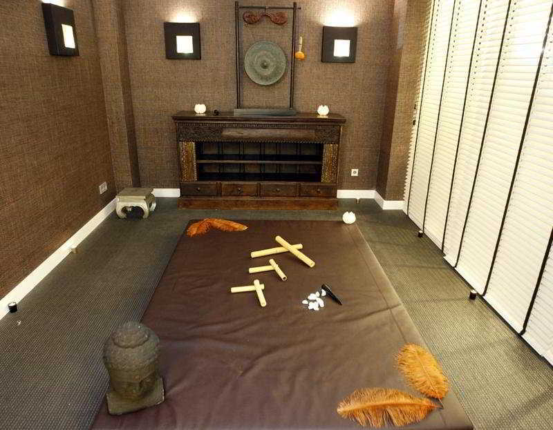 فندق آند سبا جران ناجاري بوتيك فيجو المظهر الخارجي الصورة A room for the practice of shiatsu