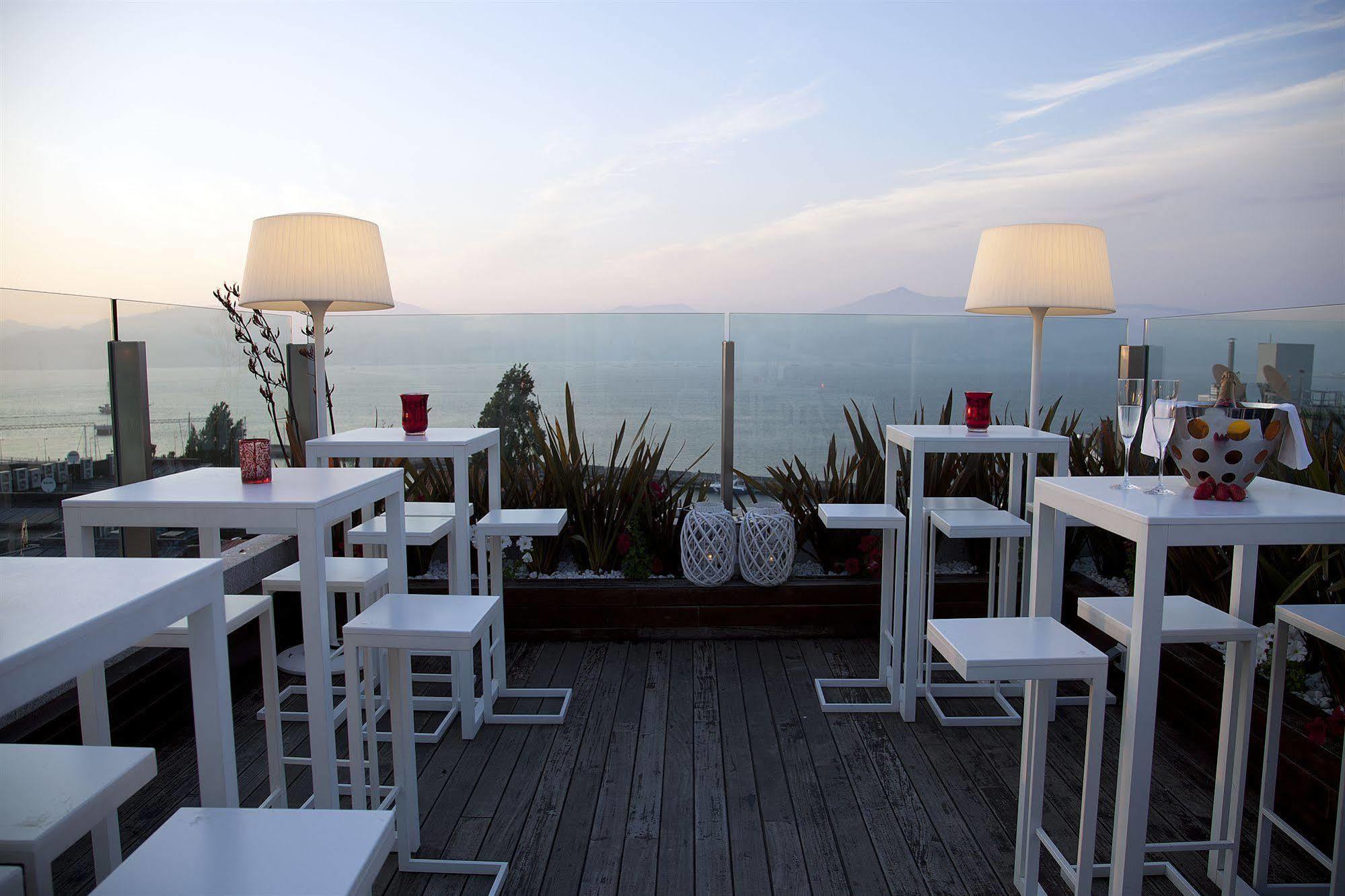 فندق آند سبا جران ناجاري بوتيك فيجو المظهر الخارجي الصورة The Sky Bar